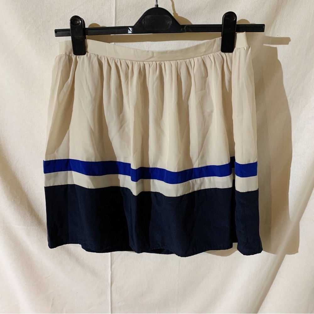 Willow and clay // white, blue striped flowy mini skirt size medium sk1